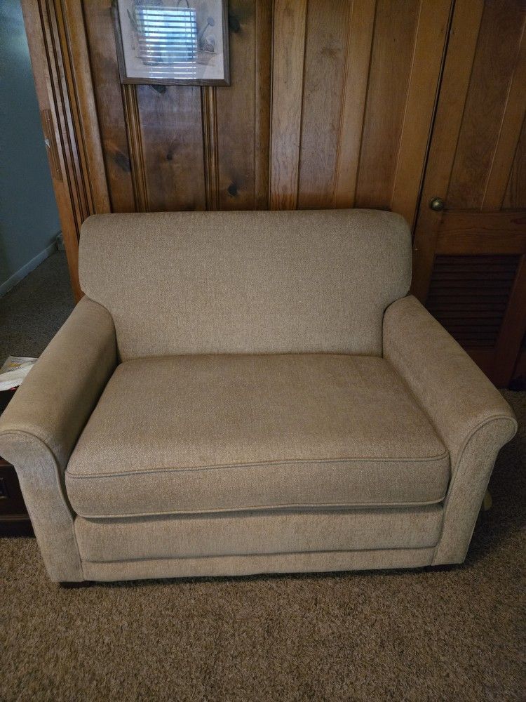 Lazyboy Love Seat