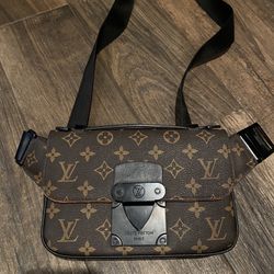 Loui Vuitton Bag 