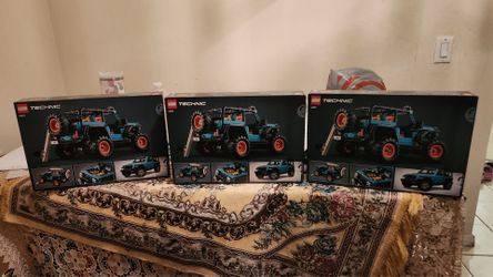 LEGO Technic Jeep Wrangler Rubicon SUV