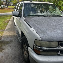 2004 Chevrolet Suburban