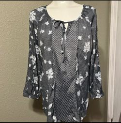 SoundStyle blouse Size Large NWOT