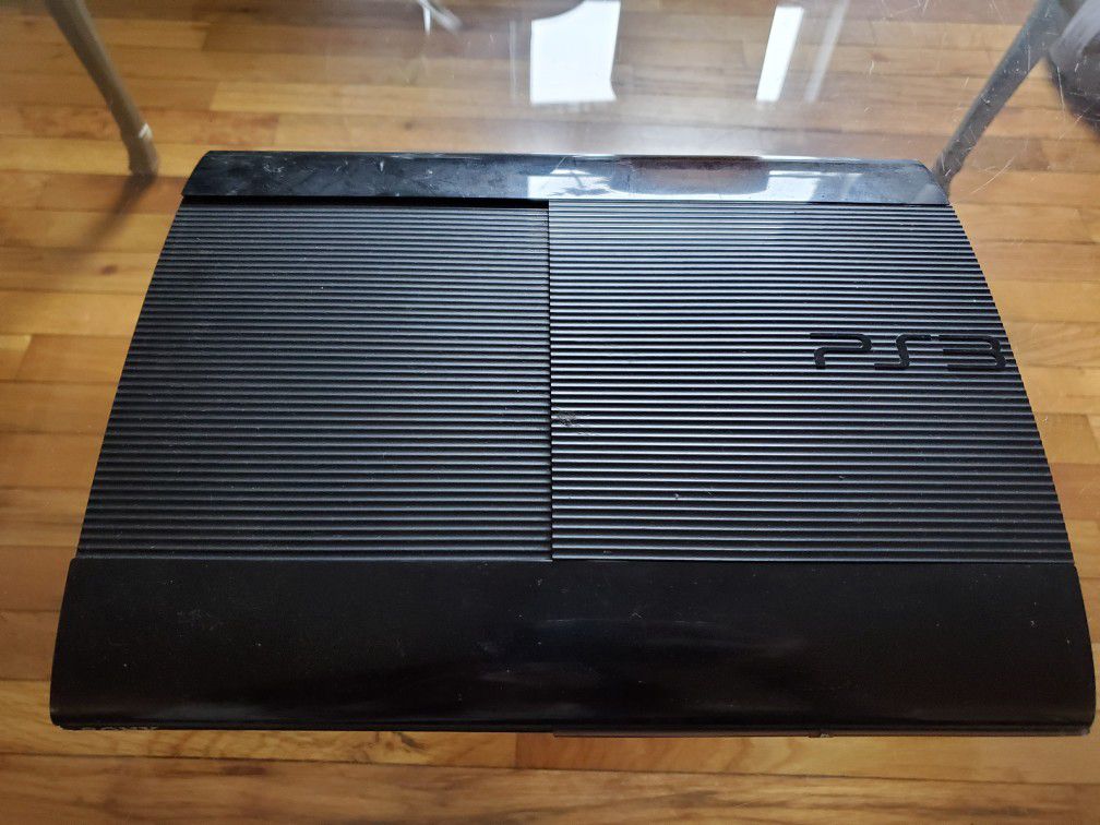 Ps3 slim and 22 games