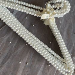 Pearl Hangers 