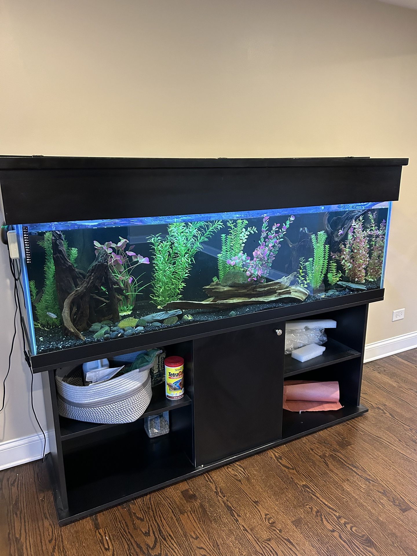 125 Gallon Marineland Fish Tank With All Accessories 