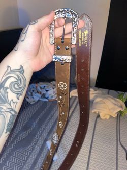 Ariat concho women’s belt
