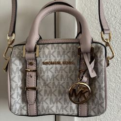 Tiny Michael Kors Purse 