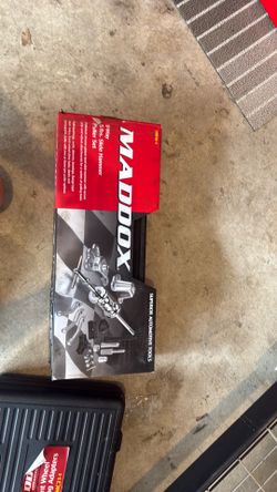 Maddox slide hammer set