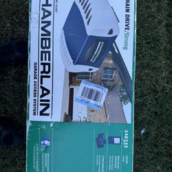 Chamberlain Garage Door Opener 248735