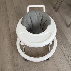 Baby Walker unisex boys/girls whiye