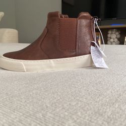 Boys Old Navy Brown Boot 