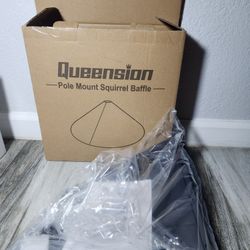 Queension Squirrel Proof Baffle, 19-inch Wide Squirrel Guard Stopper for Outdoor Bird Feeder Poles or Outside Shepherd Hooks, Save Bird Houses from Sq