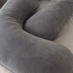 Mom Cozy Pregnancy Pillow Like New