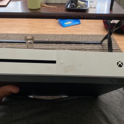 Xbox One S 
