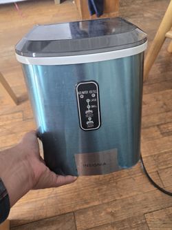 Countertop Ice Maker - Insignia
