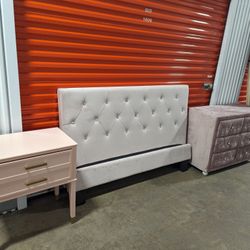 Full Sz Light Pink 3pc Bedroom Set Mint