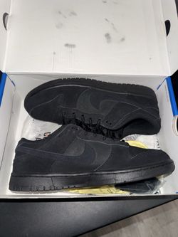Nike dunk triple black Sz 10.5