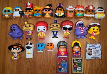 Collection of Funko Pop 21 Ad Icons & 3 vintage McNugget Buddies toy