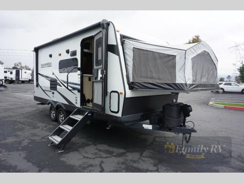23’ RV Hybrid Trailer (2 Queens!)