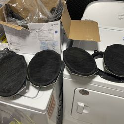 Bocinas originales Dodge Ram 1(contact info removed), funcionando bien, listas para instalar. 4 disponibles. $40 todo.”