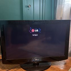 LG 32" 780 Pixel Incredible