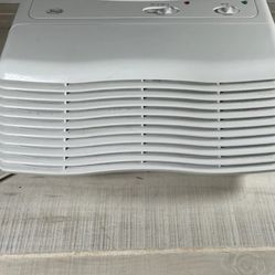AIR PURIFIER 