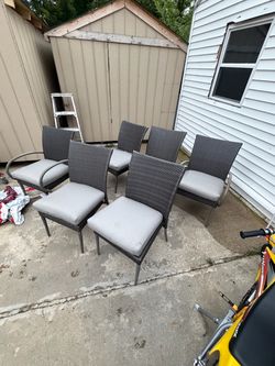 Set of 6 Outdoor Wicker Patio Chairs