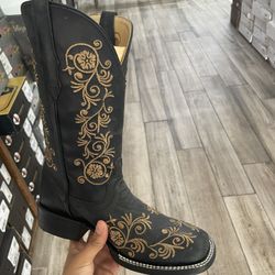 womens western boots