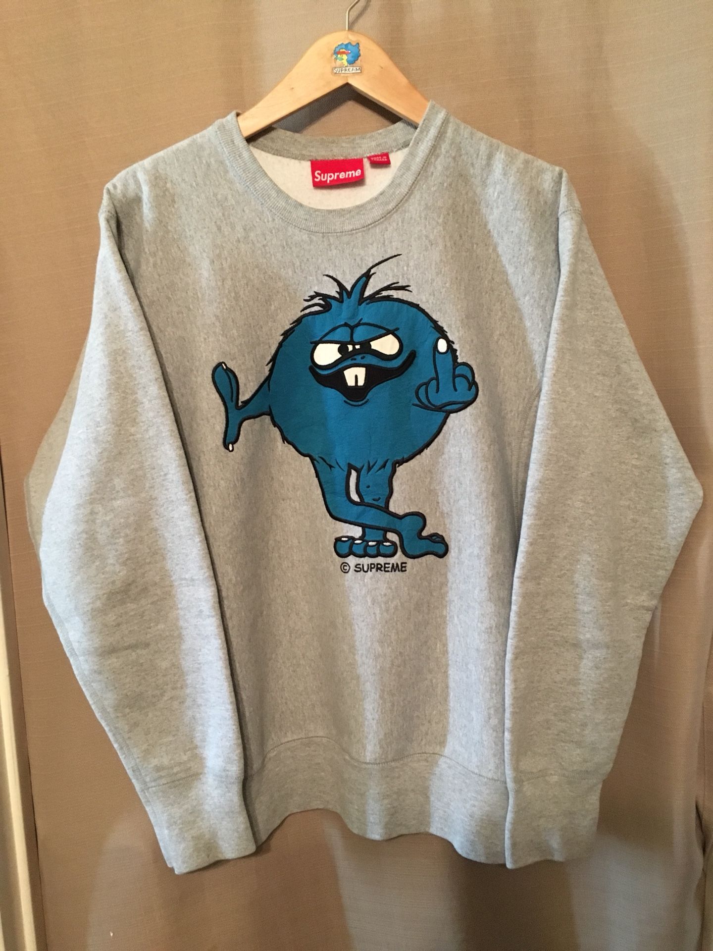 2001 Supreme Camacho Crewneck size medium 9.5/10 Condition