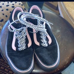 Limited Edition Women’s Vans Size 9 Great Condition 