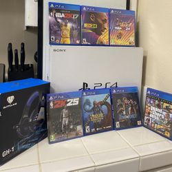 PlayStation 4 PS4 Bundle 