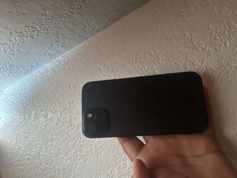 iPhone 15 looking to trade ps5 or pay full price 400-350