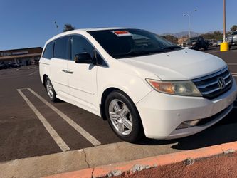 2011 Honda Odyssey... 7 Pasajeros, de lujo