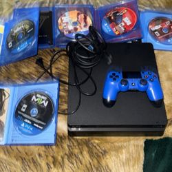 PlayStation 4 With Controller 