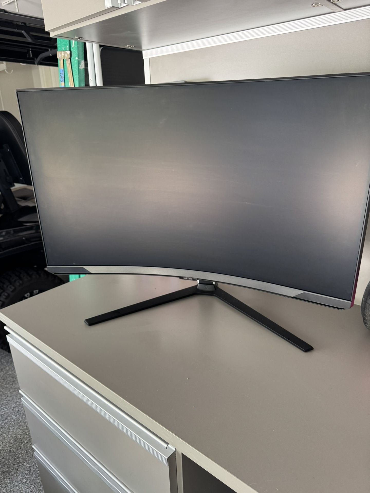 Samsung OdysseyGeo G8 32” Monitor