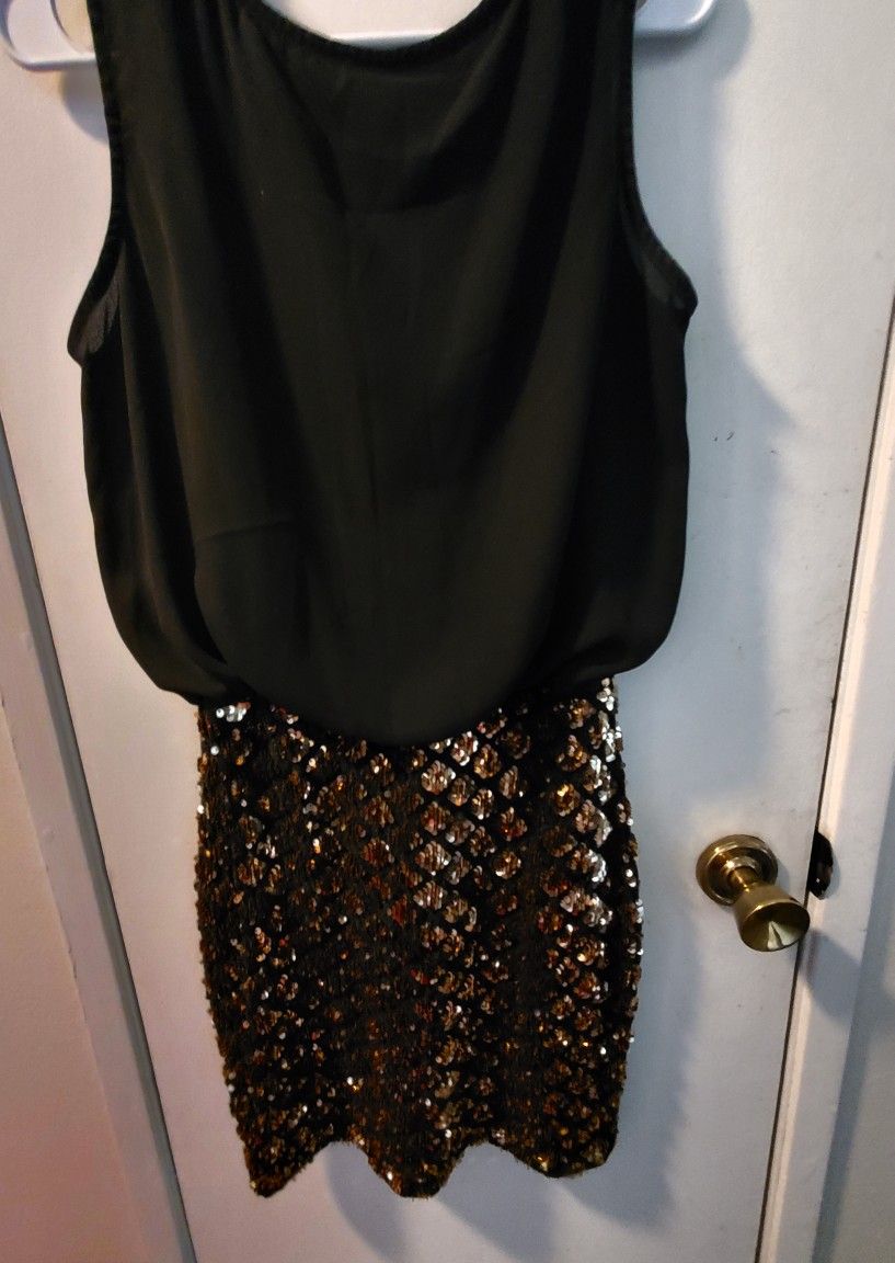 Black / Gold Sequin Sparkle Dresses