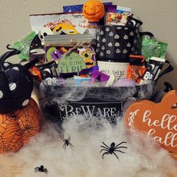 Halloween Spooky Baskets 