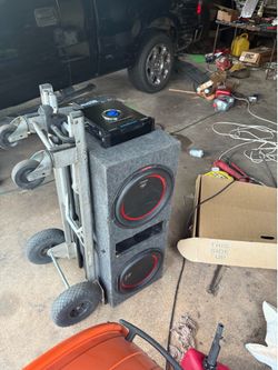 Speakers 12inch 1500 Watts each everything included