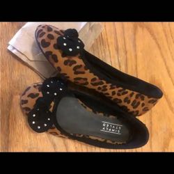 Like New Child Cheetah Dress Shoes Size 13