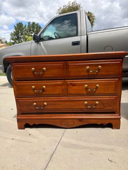 Dresser