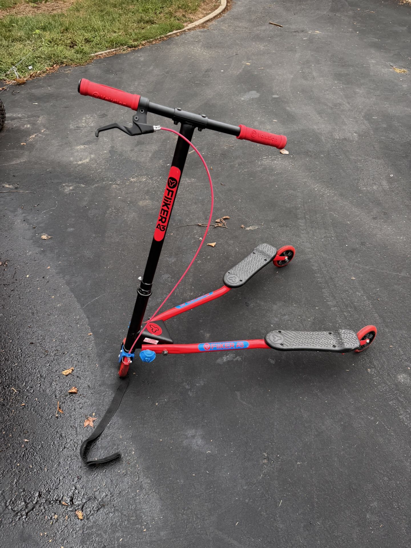 Yvolution Fliker A3 