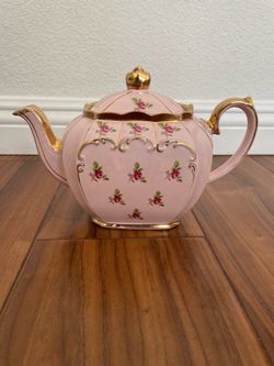 Vintage Sadler teapot, gorgeous pink with roses and gold trim