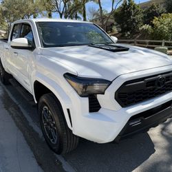 Toyota Tacoma 2024