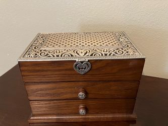 ESTATE SALE: Brighton jewelry box