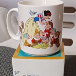 Vintage Snow White Mug