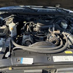 1999 GMC Jimmy 4x4  4.3 Lit