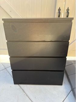 Dresser-4 drawer