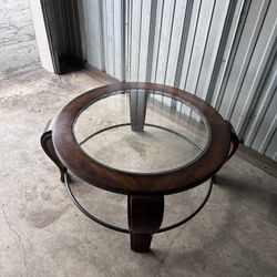 Wooden/glass coffee table 