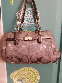 Grey coach 5 pics free wallet low price