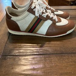 Gucci mens Shoes 
