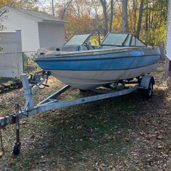 Fiberglass Boat With Inboard Outboard Engine